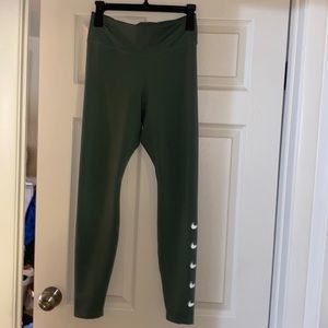 Nike Dri-Fit Leggings / Size M / Color Green